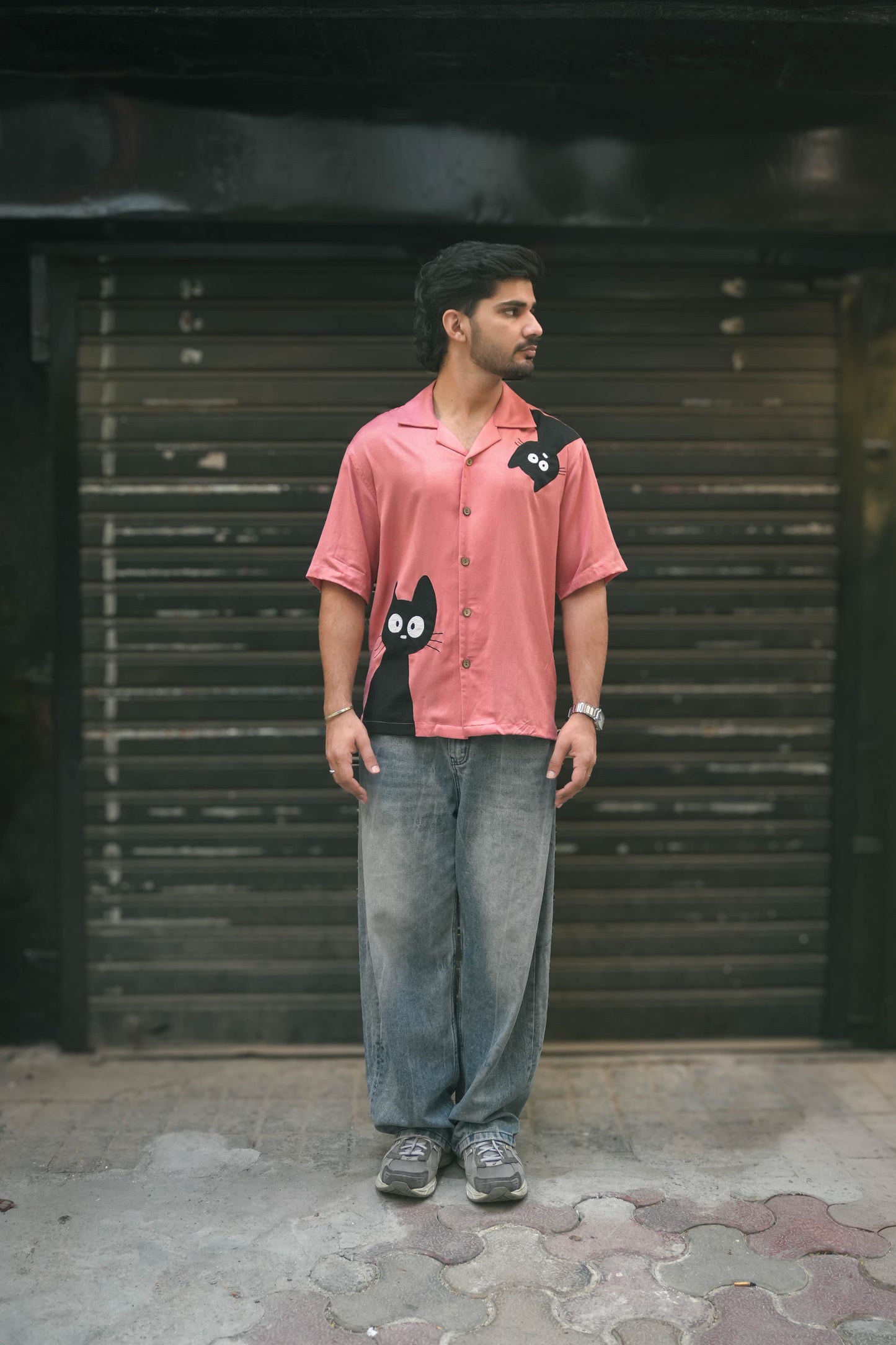 Pink cotton shirt for men with appliquéd cat motifs, full-length front view