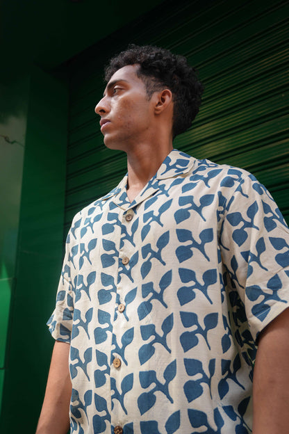 Indigo blue printed viscose shirt for men, side view
